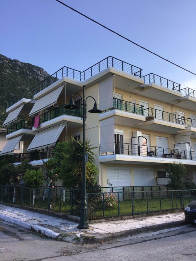 Ourania'S Apartments Kamena Vourla Exterior foto